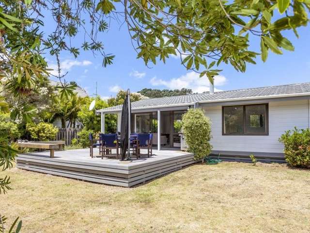 7 Courtney Close Pauanui_2