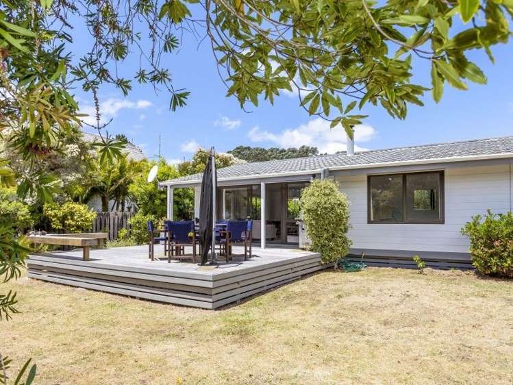 7 Courtney Close Pauanui_2