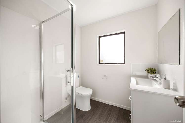 2/90 Shifnal Drive Randwick Park_10