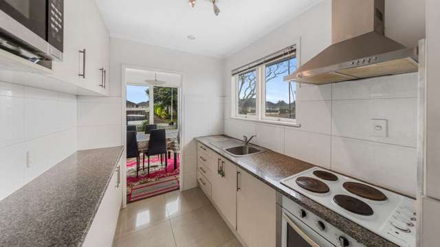 36 Kairanga Street Mangere East_3