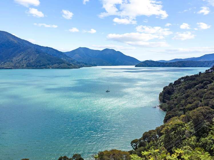 126 Moetapu Bay Road Anakiwa and Surrounds_17