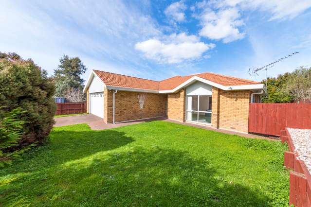 102 Harmel Road Glendene_2