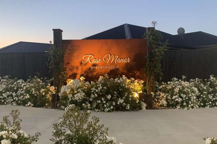 126 6 Bond Street Rose Manor_3