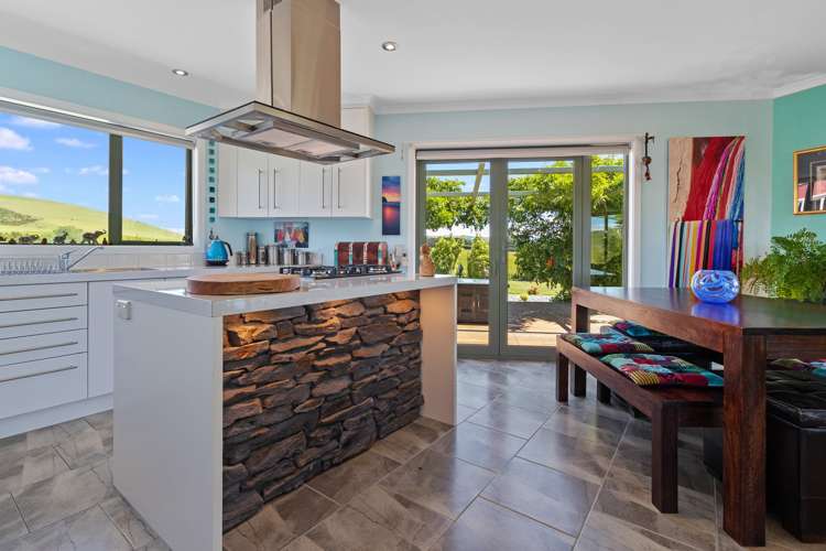 1463 Taiko Road Cave_5