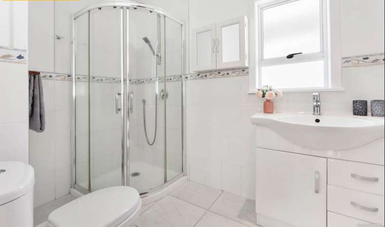 98 Lynwood Road New Lynn_7