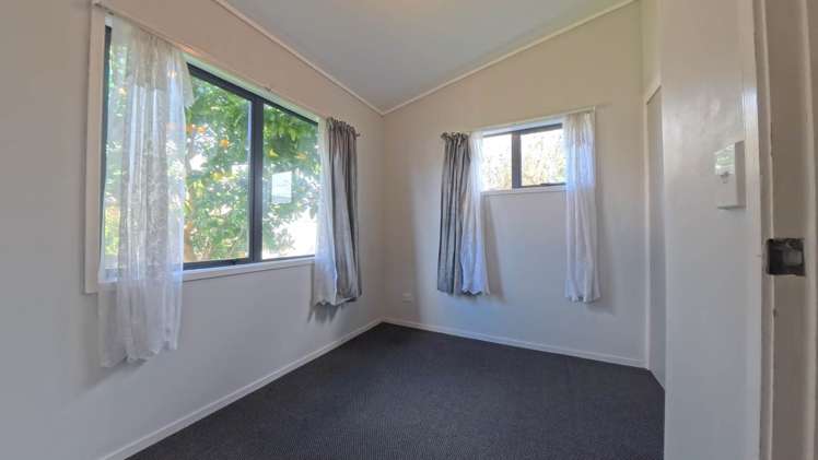 80 a Triangle Road Massey_11
