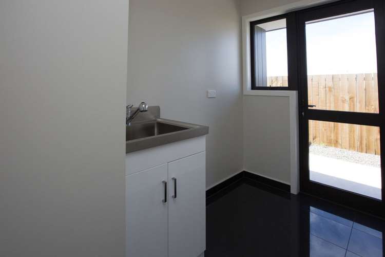 37 Hanrahan Street Allenton_16