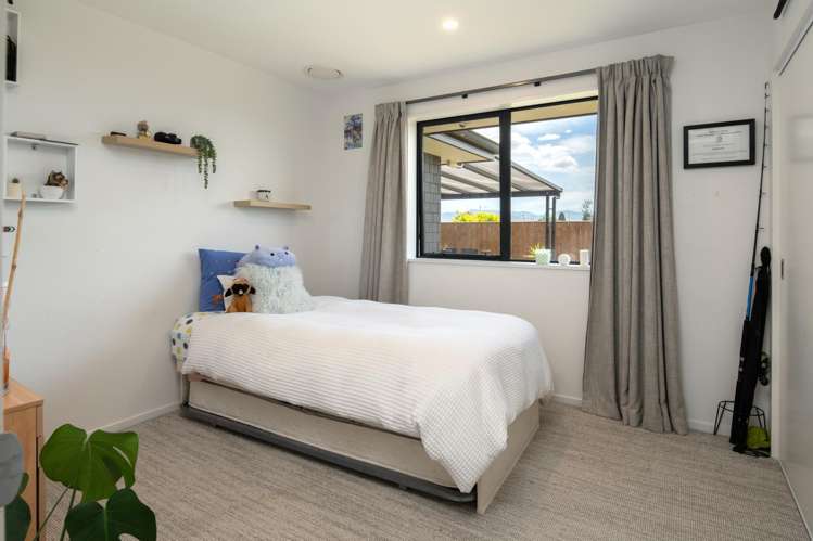 11 Kittyhawk Road Burleigh_16