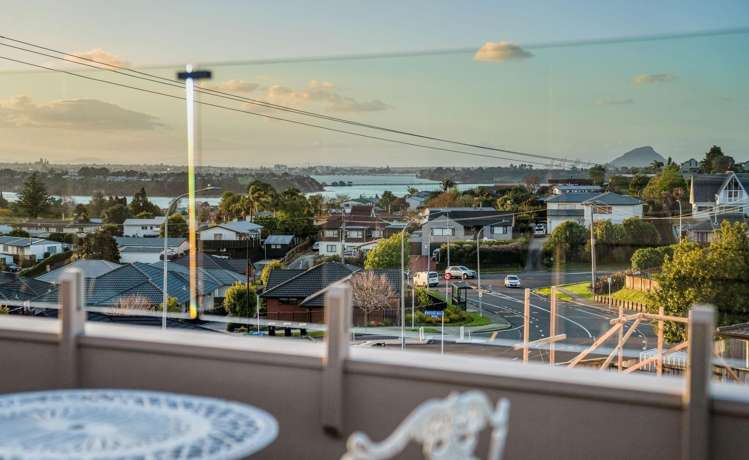 8 Utopia Park Heights Welcome Bay_1