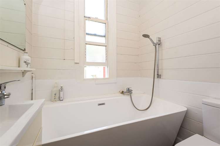 72 Conway Street Somerfield_14