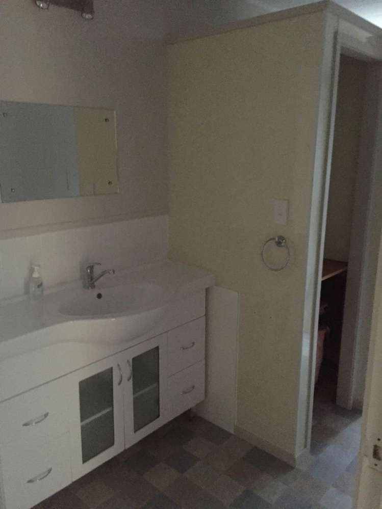 220 Whangaparaoa Road Red Beach_19