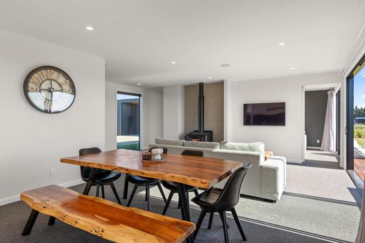 64 Summers Road Darfield_6