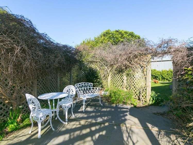 5881 Mountain Road Normanby_33