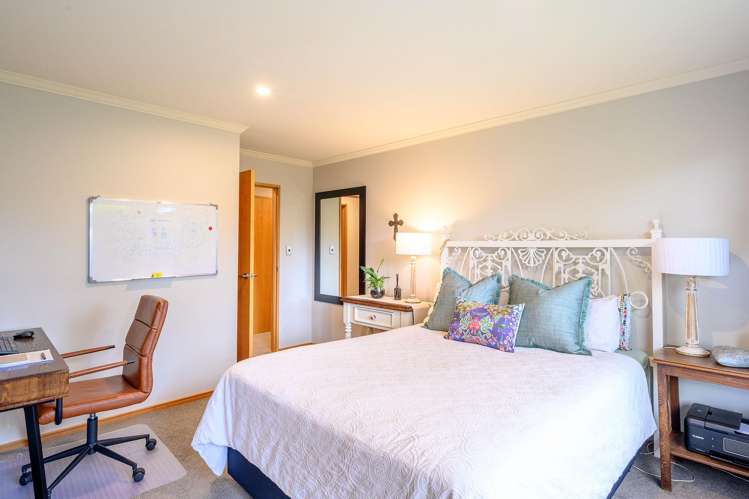 6 Robina Place Gore_21