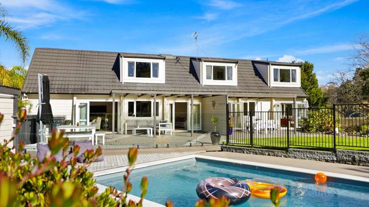 15A Whangaparaoa Road_0