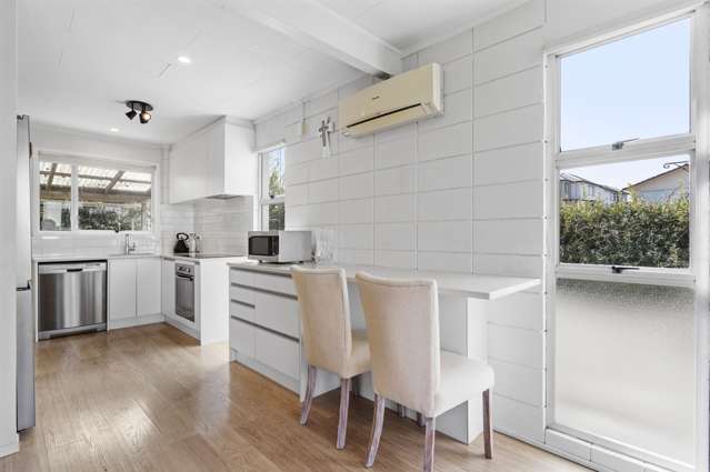 1/1 Cockayne Crescent Sunnynook_2