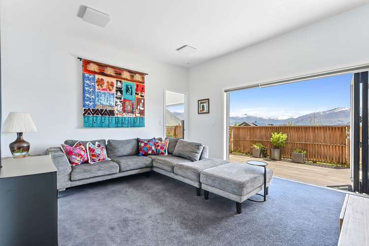 20 Edgewood Place, Peninsula Bay Wanaka_11