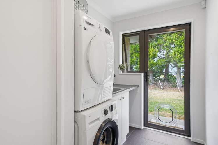 106 Davis Road Cust_17