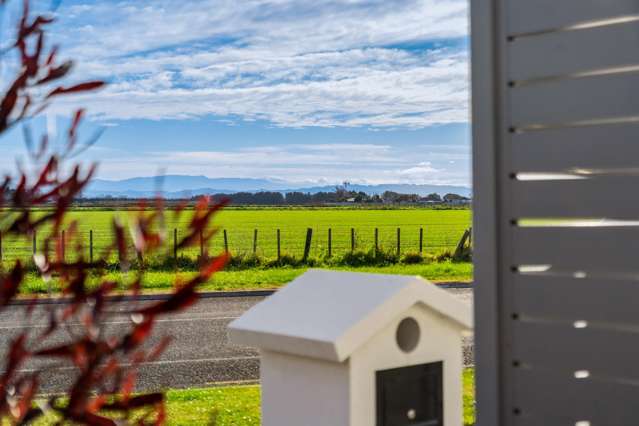 102 Eriksen Road Te Awa_1