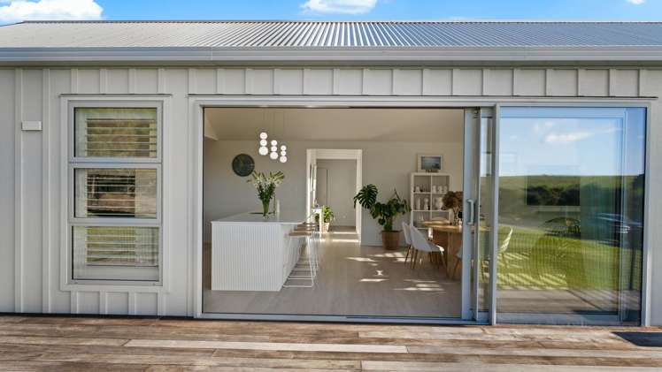24 Orawahi Road Glenbrook Beach_11