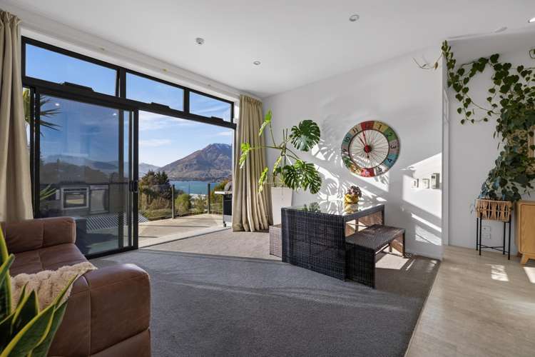 4/67 Andrews Road Queenstown_2