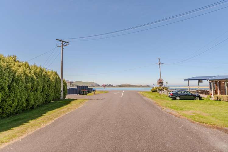 18 Ocean Grove Pounawea_16