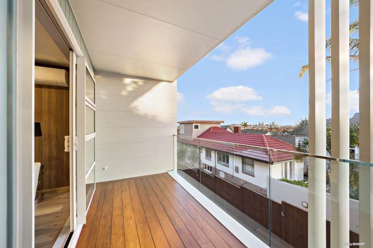 33 Williamson Avenue Belmont_9