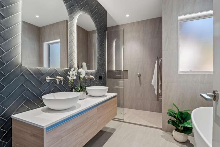 209 Peninsula Road Kelvin Heights_18