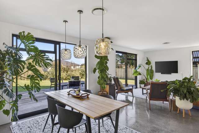 Immaculate, Modern, 3 Bed Family Home