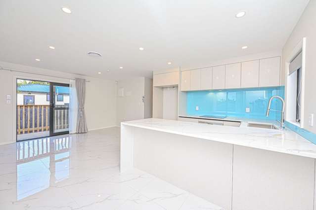 23 Tindall Crescent Otara_3