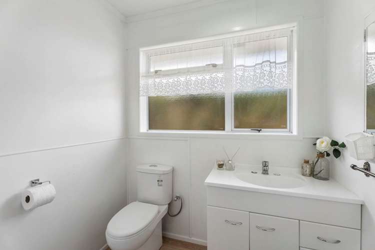 1/19 Hayr Road Three Kings_10