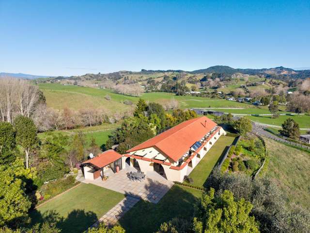Mediterranean Charm Meets Country Living