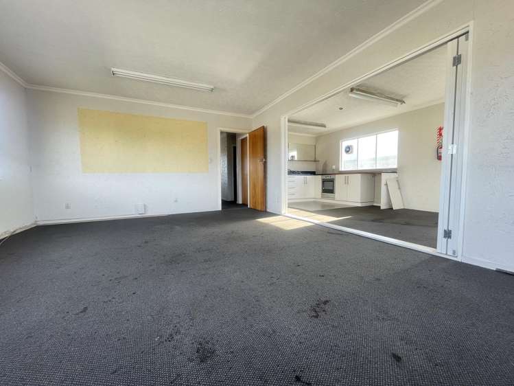 55, 57, 59 Newtown Street Bromley_9