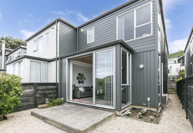 12/3 Severn Street Island Bay_1