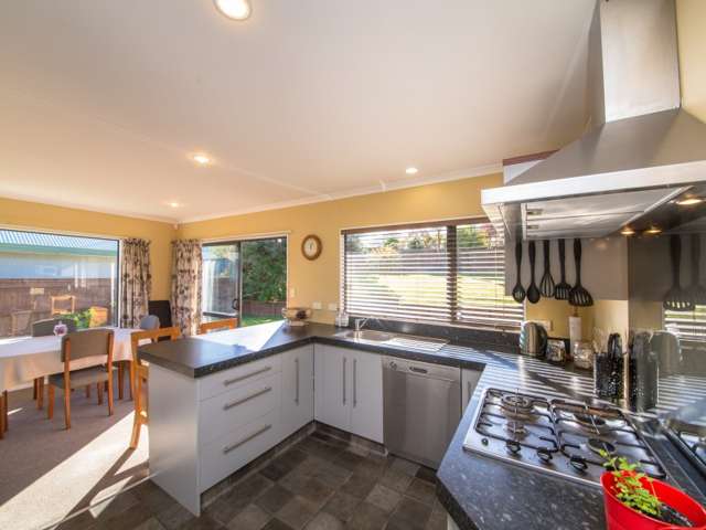 64 Fraser Drive Feilding_3