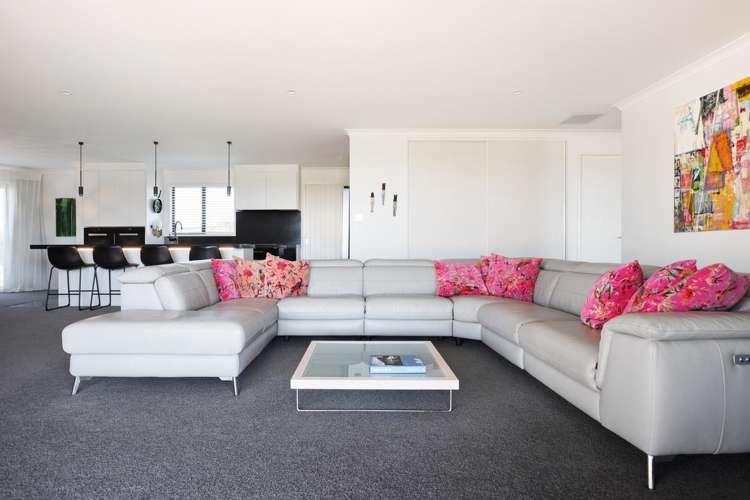 25 Sarona Park Drive Omanawa_6