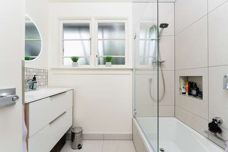 45 Easther Crescent Kew_15