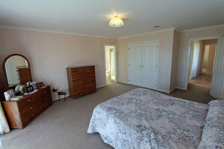 156 King Road Inglewood_7