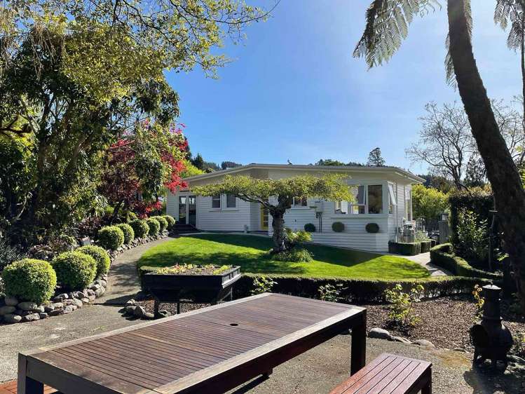 6 Fendalton Crescent Pinehaven_0