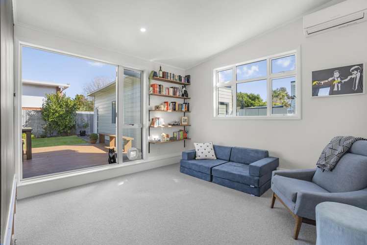 12 Huia Street Petone_18