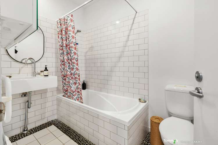 3/306 Evans Bay Parade Hataitai_12