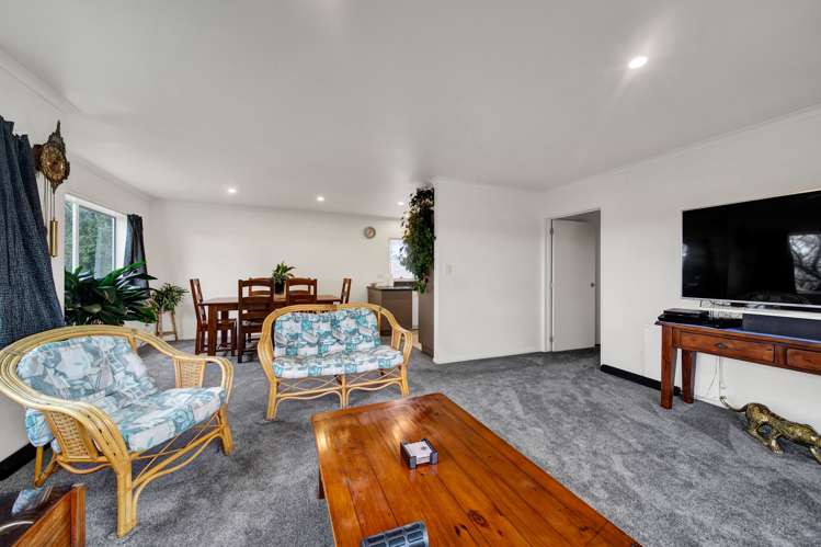 75 Tauhuri Street Manaia_5