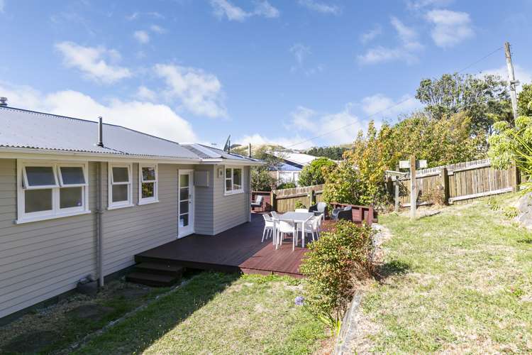 15 Kahikatea Grove Paparangi_15