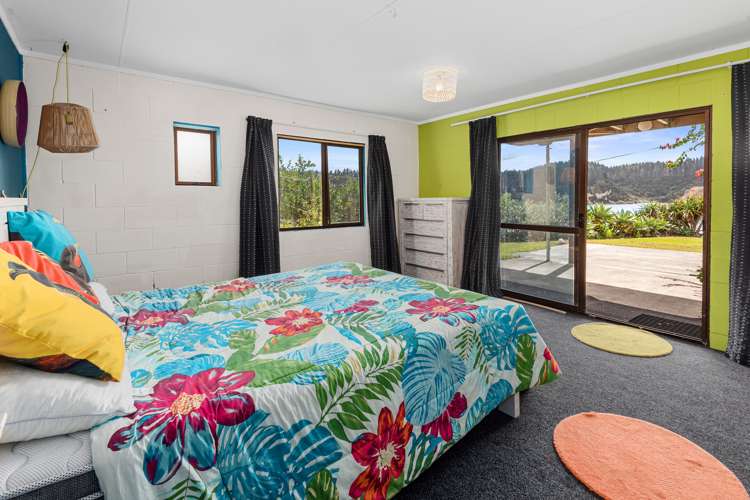 12 Bayview Road Pouto_13