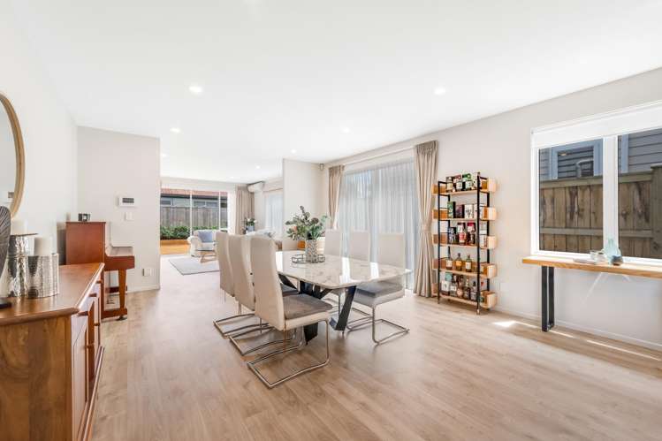 10 Hedge Row Sunnyhills_7