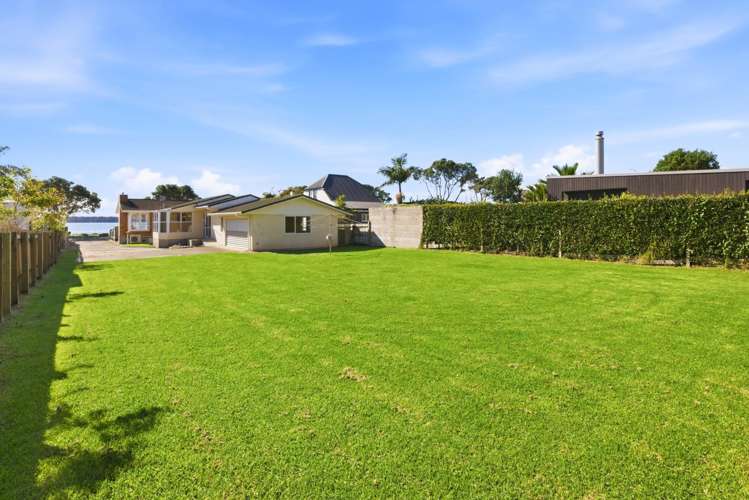 99 Beach Road Otumoetai_25