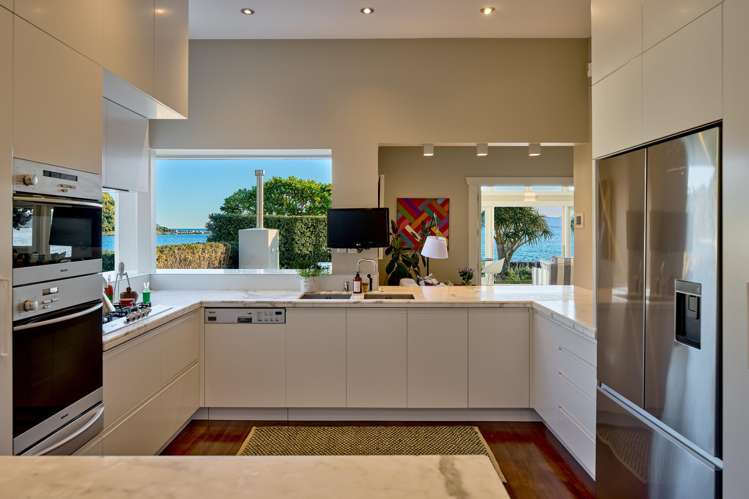 222 Marine Drive, Lowry Bay Eastbourne_9
