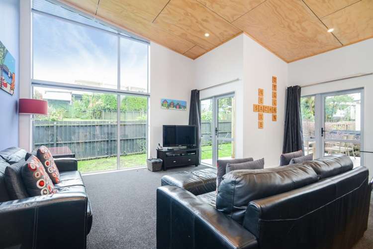 8a Saffron Street Birkdale_5