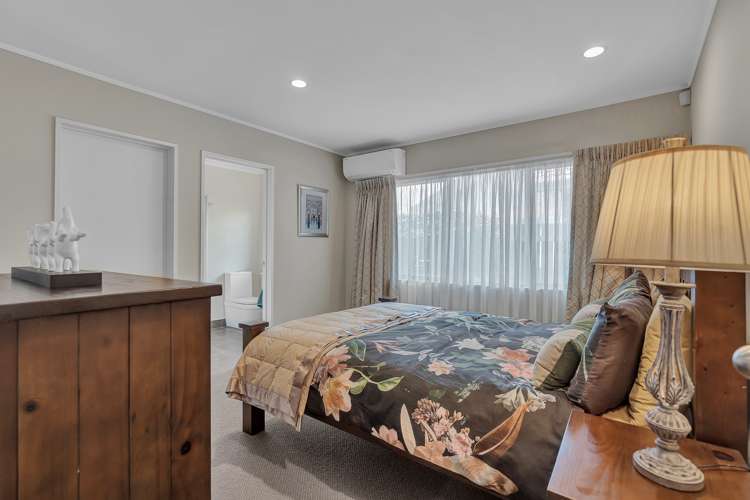 34 Stewart Gibson Place Manurewa_10