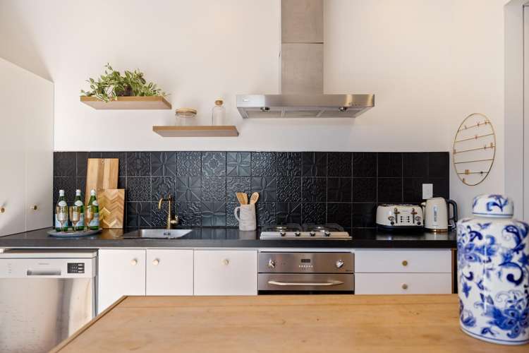 582 Madras Street Saint Albans_4